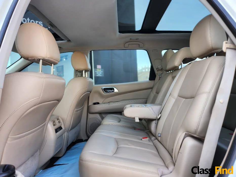 Nissan Pathfinder SV