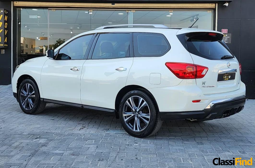 Nissan Pathfinder SV