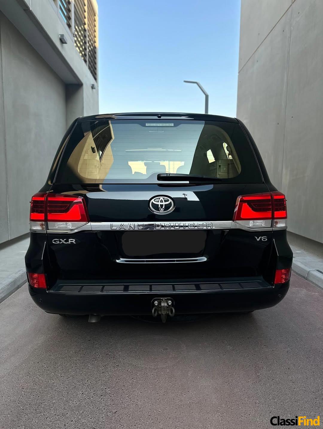 Toyota Land Cruiser GXR v6