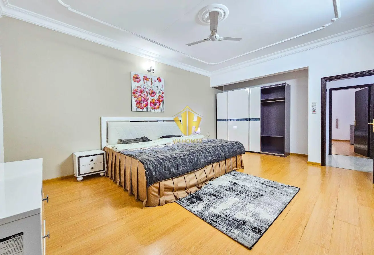 Spacious 3 Bedroom Apartment for Rent in Busaiteen Location