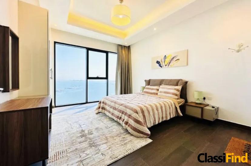 Luxury High-Rise Apartment with Full Sea View