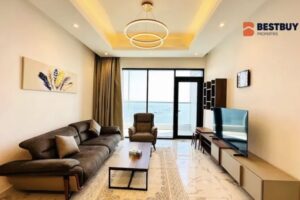 Luxury High-Rise Apartment with Full Sea View