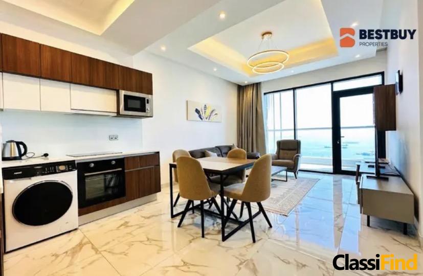 Luxury High-Rise Apartment with Full Sea View