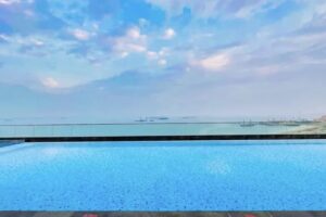 Luxury High-Rise Apartment with Full Sea View