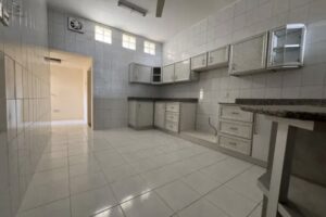 Spacious 3 BHK Apartment for Rent in Riffa Souq – Prime Location
