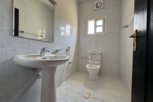 Spacious 3 BHK Apartment for Rent in Riffa Souq – Prime Location