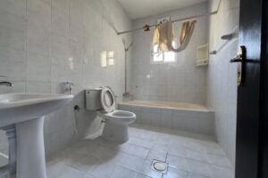 Spacious 3 BHK Apartment for Rent in Riffa Souq – Prime Location