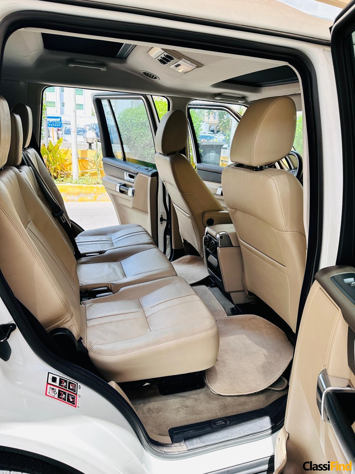 For Sale: Immaculate 2014 Land Rover L4 with Low Mileage and Premium Features