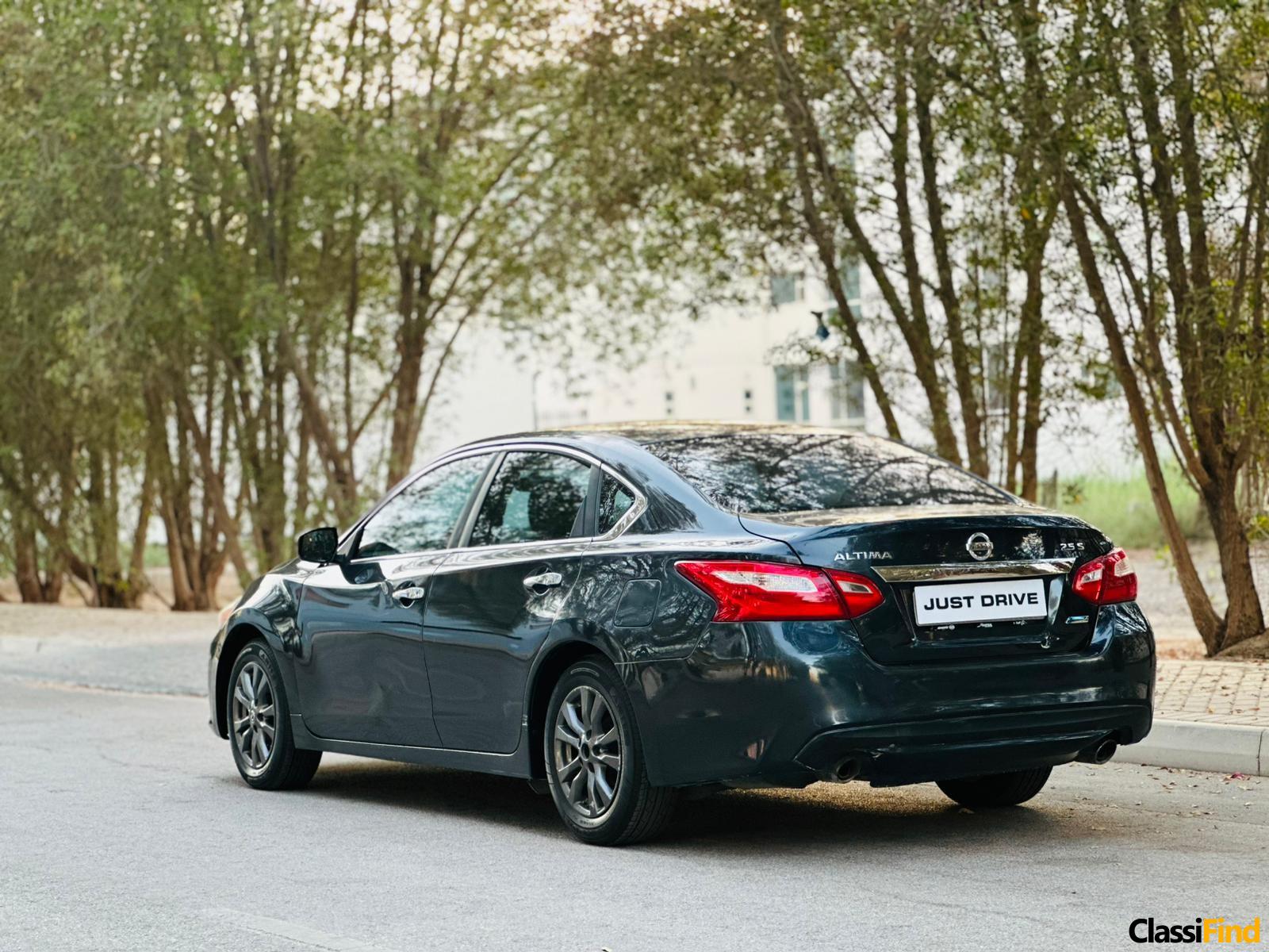 2017 Nissan Altima – Reliable Mid-Sized Sedan with Advanced Features and Efficient Performance