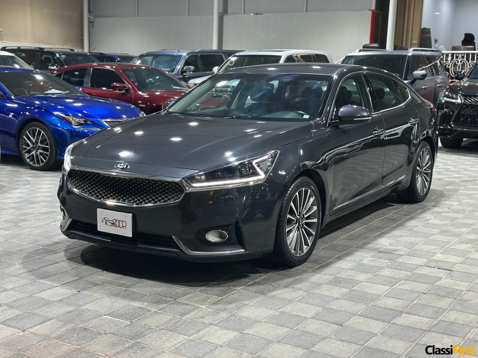 Cadenza V6: Advanced Performance and Luxury Sedan Redefined