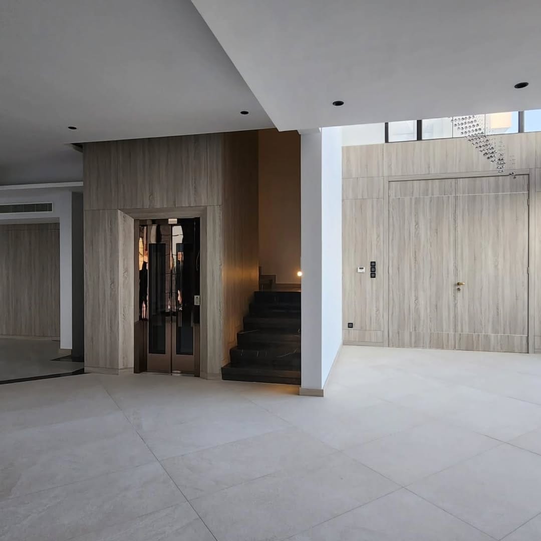 Villa for sale in Delmonia Island Designed in an innovative and stylish way DOUBLE HEIGHT