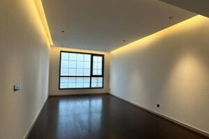 فيلا للبيع في جزيرة دلمونيا مصممة بطريقة مبتكرة وأنيقة ارتفاع مزدوج