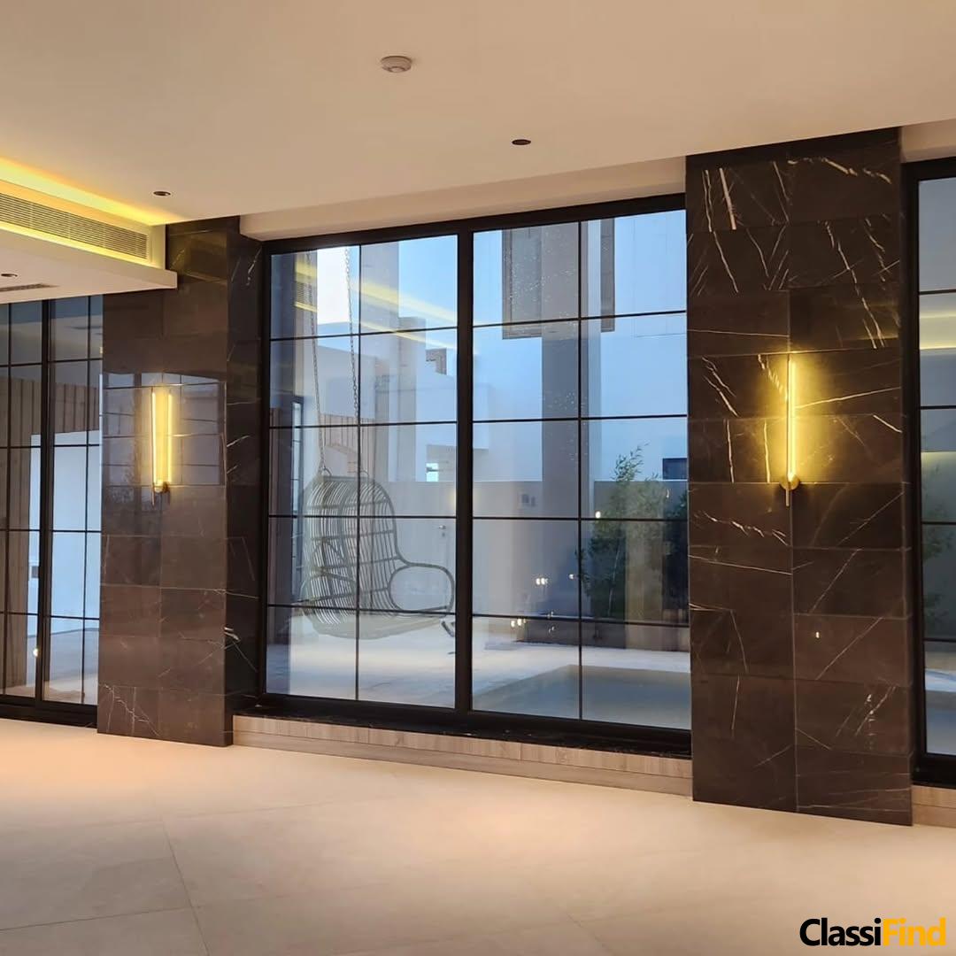 فيلا للبيع في جزيرة دلمونيا مصممة بطريقة مبتكرة وأنيقة ارتفاع مزدوج