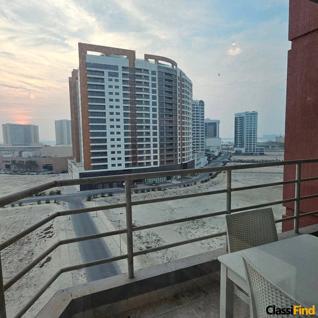 For rent an apartment in Amwaj, excellent location