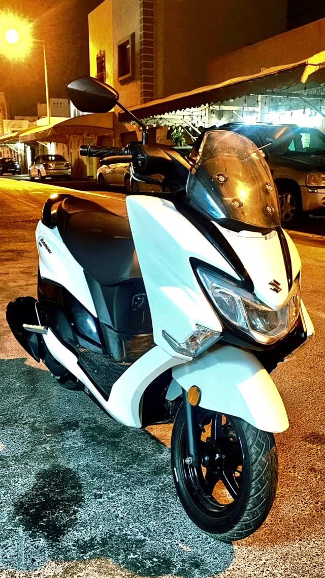 For sale: Suzuki Burgmann 125cc,