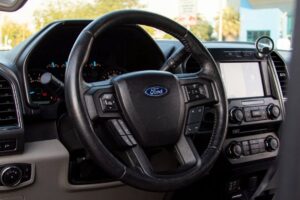 للبيع فورد F150 سوبر كرو XLT 5.0 سرعات 10