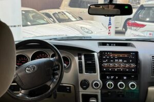 سيكويا SR5 للبيع