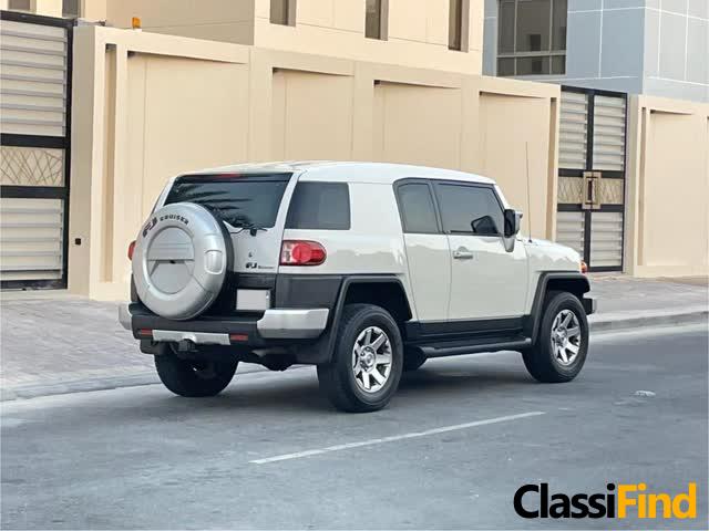 تويوتا إف جيه كروزر للبيع