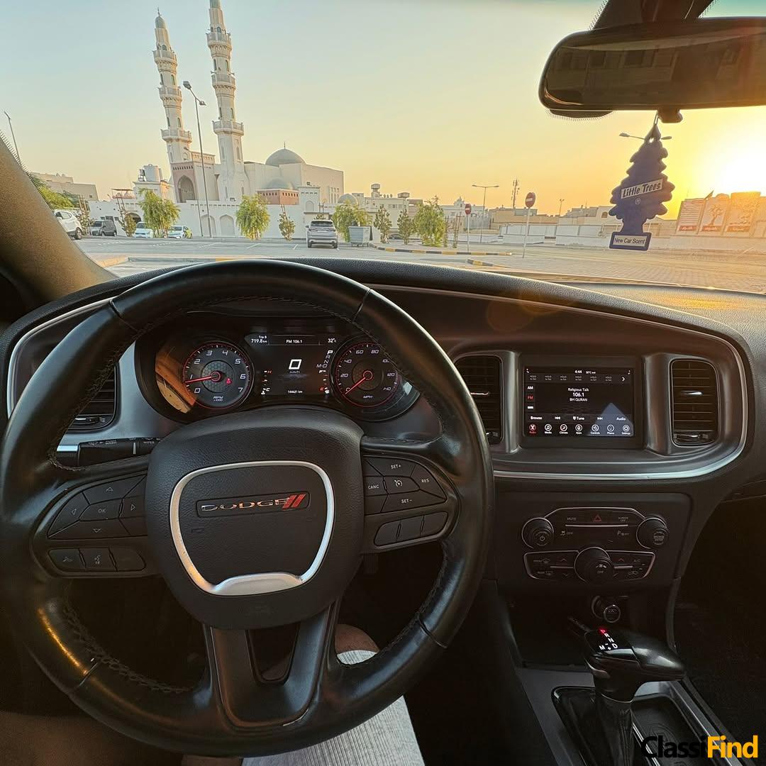 Dodge charger 2020 V6