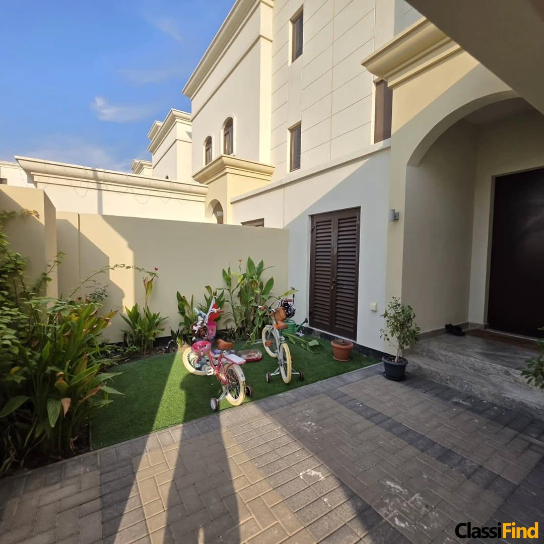 Villa for sale in Diyar Al-Muharaq