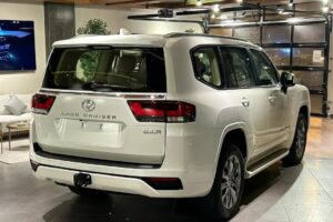 For sale : LAND CRUISER GXR