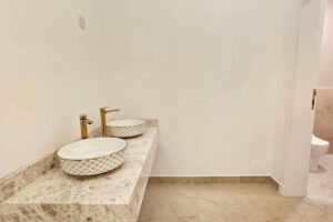 For rent, a new luxury villa, the first residence of Deluxe modern