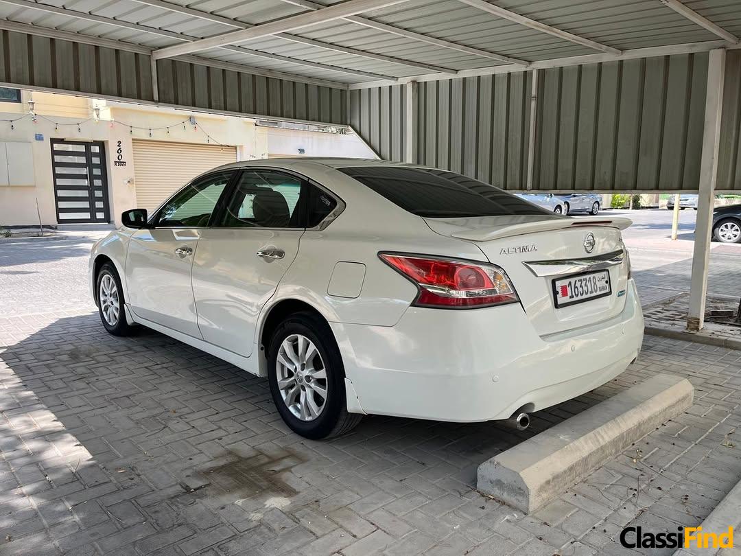 For sale: Nissan Altima
