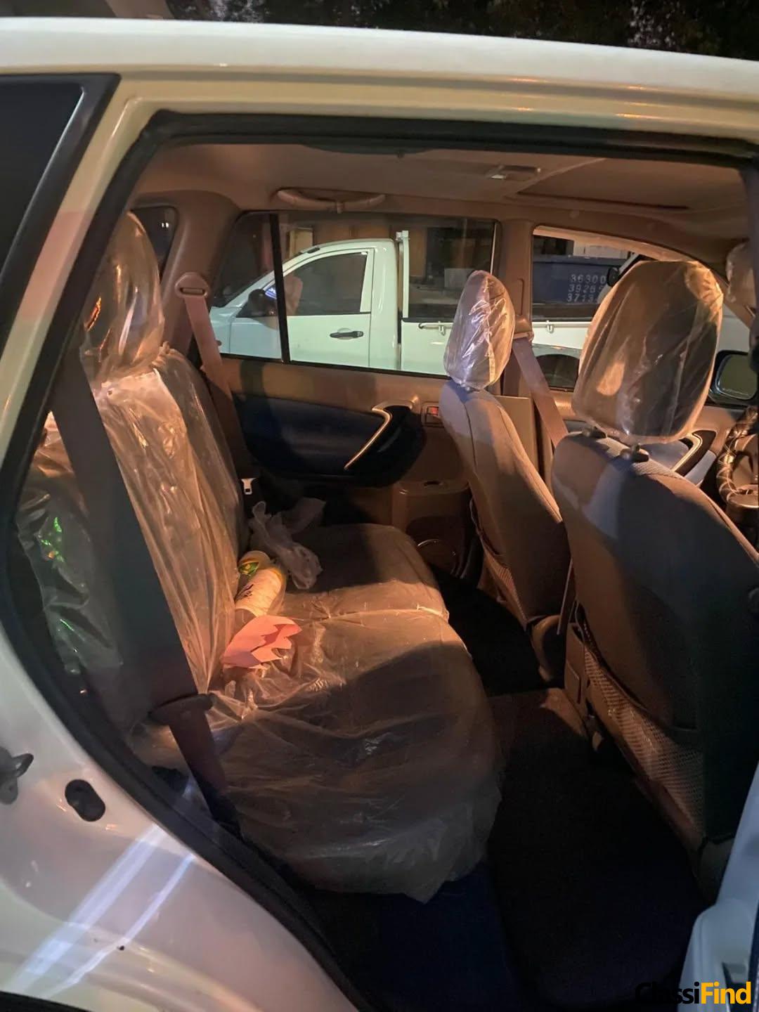 2004 RAV4 for sale, white