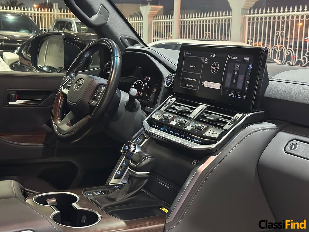 Cruiser GXR Twin Turbo Model : 2023