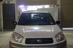 2004 RAV4 for sale, white