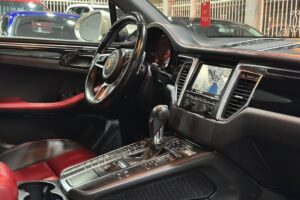 Porsche Macan S Model : 2015