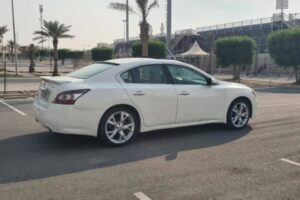 For sale: Nissan Maxima 2013