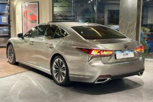 FOR SALE : LEXUS LS 500 TURBO