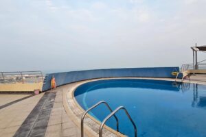 For rent an apartment in Amwaj, excellent location