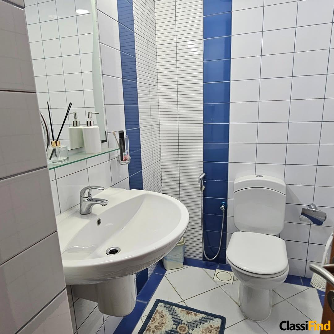 For rent an apartment in Amwaj, excellent location