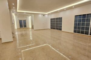 For rent, a new luxury villa, the first residence of Deluxe modern