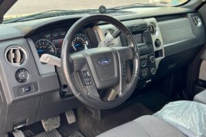 FOR SALE: FORD F150 V8 XLT V8