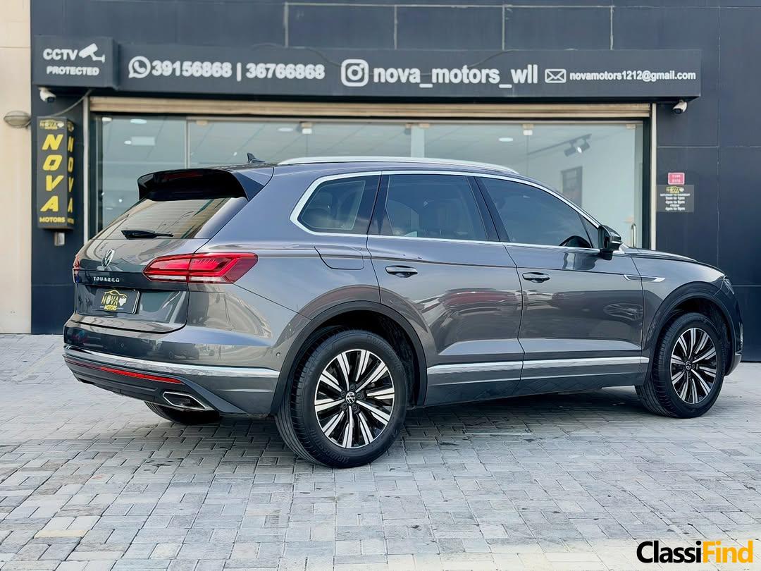 2021 Volkswagen Touareg V6