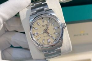 Oyster Perpetual Steel Reference 134300