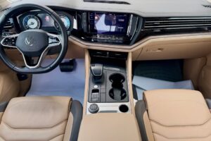 2021 Volkswagen Touareg V6