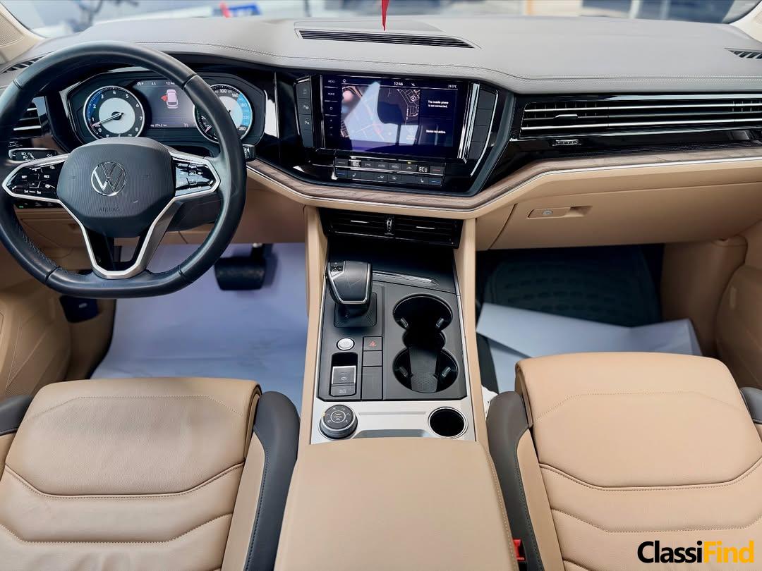 2021 Volkswagen Touareg V6