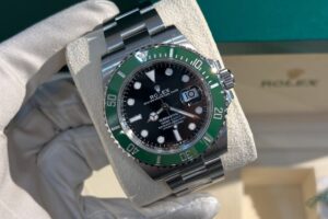 Starbucks SUBMARINER Date Year : 2024 Reference M126610LV