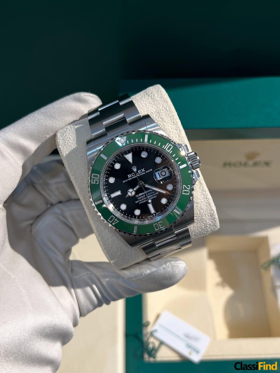 Starbucks SUBMARINER Date Year : 2024 Reference M126610LV