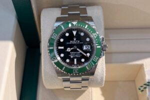 Starbucks SUBMARINER Date Year : 2024 Reference M126610LV