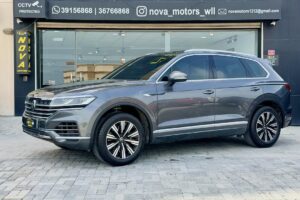 2021 Volkswagen Touareg V6