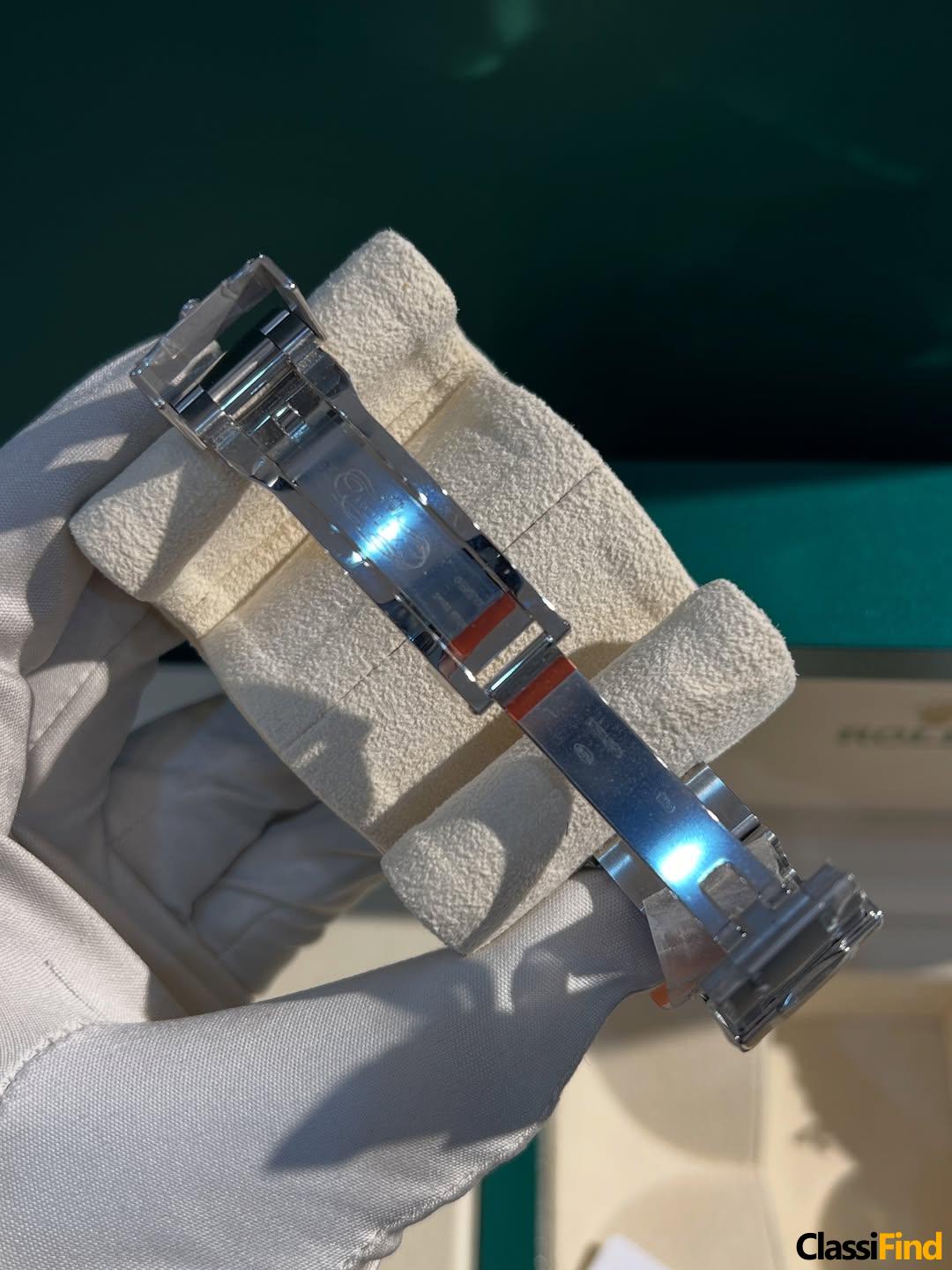 Starbucks SUBMARINER Date Year : 2024 Reference M126610LV