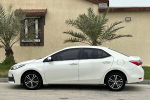 FOR SALE: TOYOTA COROLLA 2.0 GLI 2017