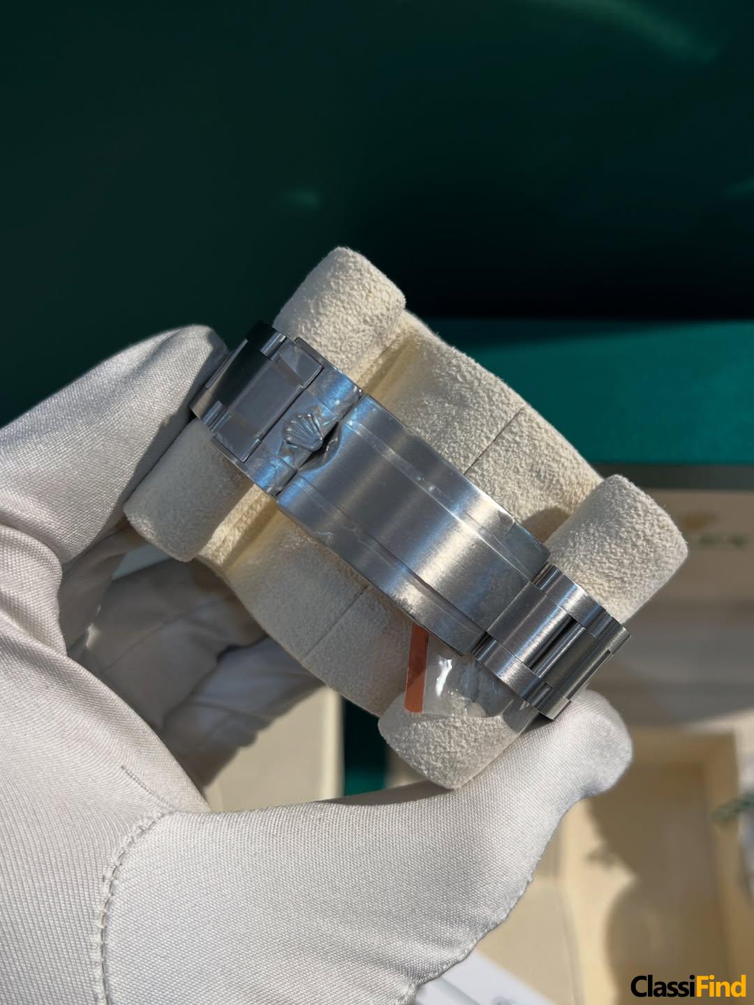 Starbucks SUBMARINER Date Year : 2024 Reference M126610LV