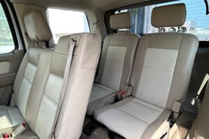FORD EXPLORER 4×4 FULL OPTION