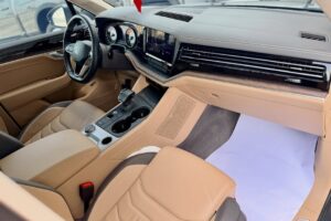 2021 Volkswagen Touareg V6